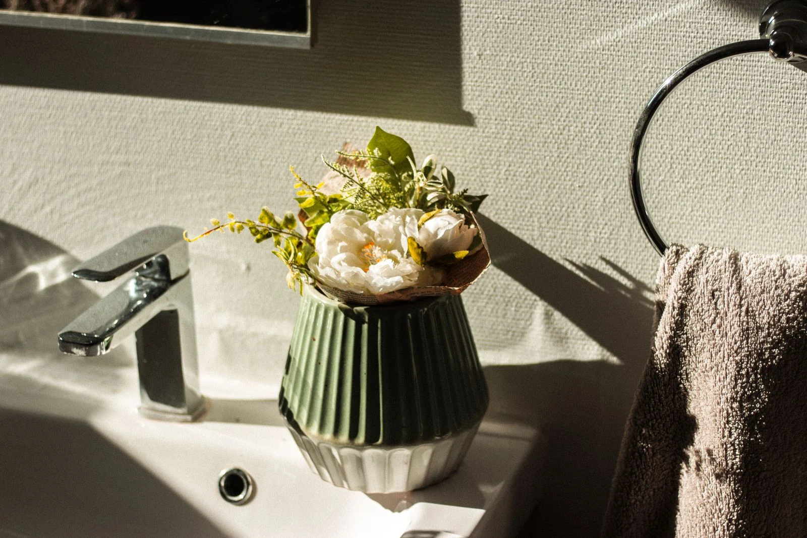 Bathroom basin and towel storage