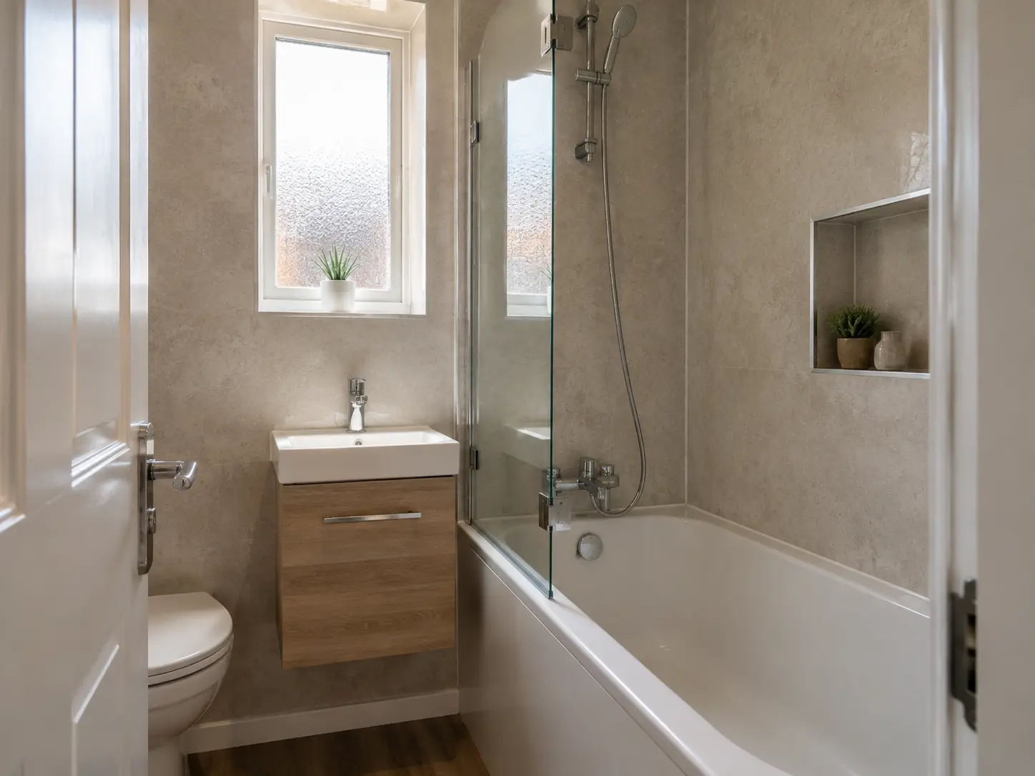 Small bathroom with space-saving layout
